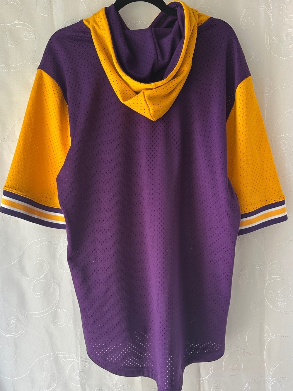 Mitchell & Ness Los Angeles Lakers Purple and Gold Hooded Jersey - Picture 4 of 4